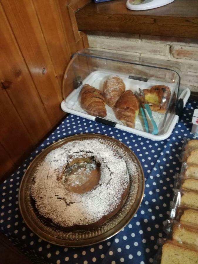 Il Castagneto Bed & Breakfast Camerino Luaran gambar